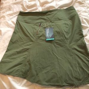 Royal Robbins discovery skirt size 14